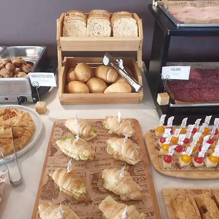 Bianca Vela فندق 3*