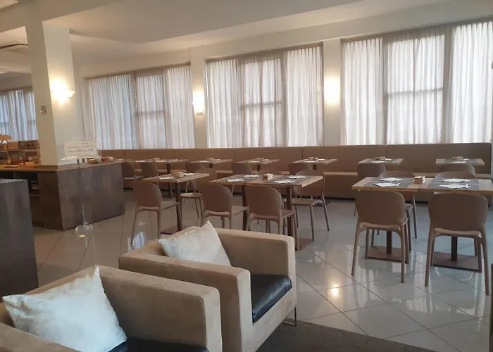 比安卡贝拉酒店 3*