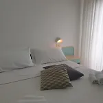 Bianca Vela 3*