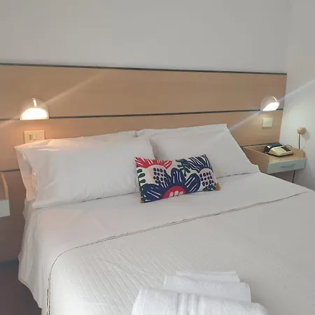 Hotell Bianca Vela 3*